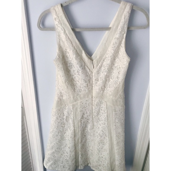 BCBG white sequins dress - Picture 3 of 4